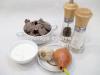 Stekt svamp med lök och gräddfil: recept