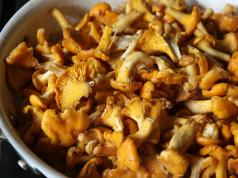 How long to cook frozen, dried or fresh mushrooms