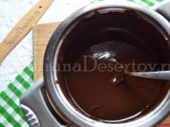 Chocolate fondant with liquid center - step-by-step recipe